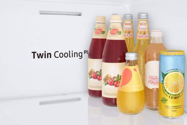 Samsung RH69CG892DS9EF American Fridge Freezer with Beverage Center™ - Image 9