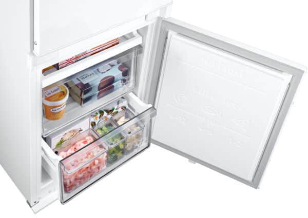 Samsung BRB30705EWW/EF F1RST™ Plus Total No Frost 298L Built-In Fridge Freezer - Image 4